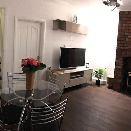 Home On Hamill Street Belfast Extérieur photo